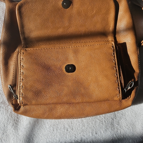 Colab-tan Vegan Leather. - Picture 3 of 6